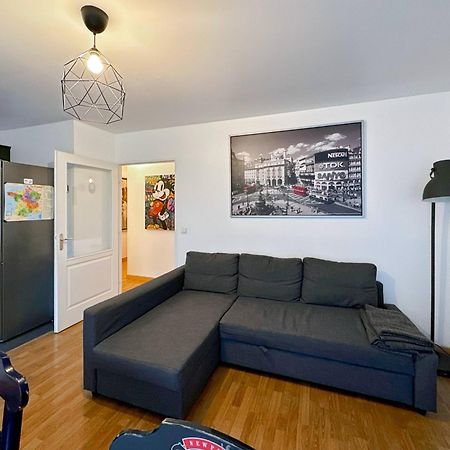 Les Paves De Prague - Appartement Pour 4 A 10 Minutes De Disneyland Paris Μοντεβρέν Εξωτερικό φωτογραφία