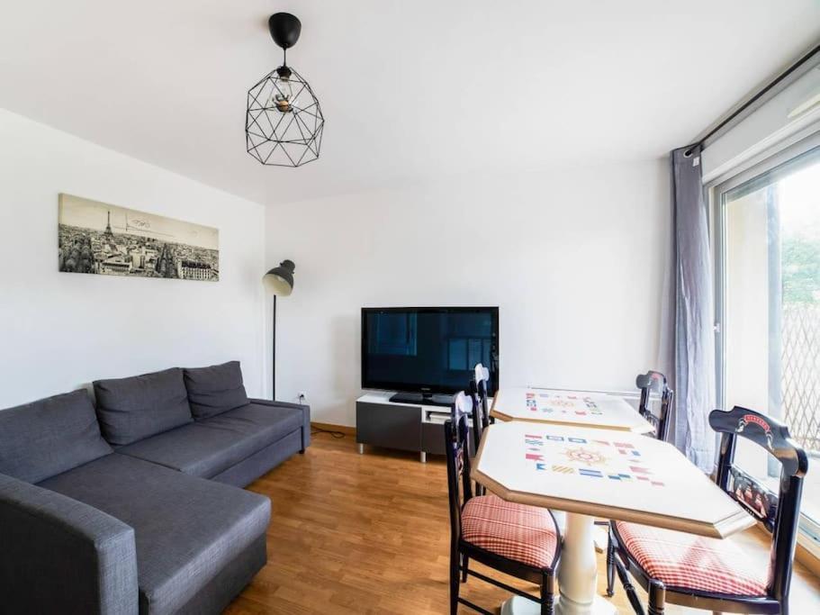 Les Paves De Prague - Appartement Pour 4 A 10 Minutes De Disneyland Paris Μοντεβρέν Εξωτερικό φωτογραφία